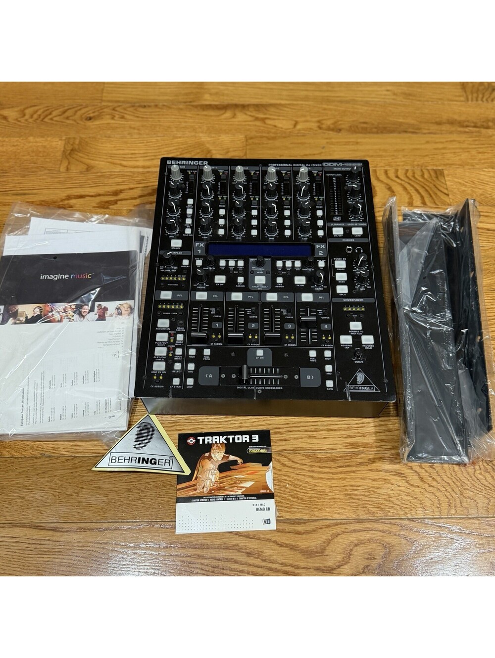 Behringer DDM4000 Professional 5- Channel DJ Mixer W/Sampler Fx, Duel BPM…